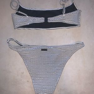 Triangl stripe set